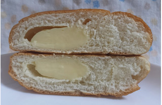 「ファミリーマート ファミマルBakery 肉球みたいなパン ミルククリーム」のクチコミ画像 by ゆるりむさん