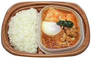 新発売のコンビニ弁当：ファミリーマート「花椒香る！四川風麻婆豆腐丼」ほか