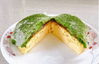 「ローソン Uchi Cafe’ × 森半 濃いお抹茶大福みたいなパンケーキ」のクチコミ画像 by むぎっこさん