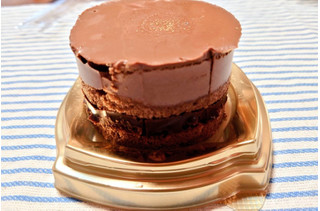 「ファミリーマート 5層仕立ての濃厚ショコラケーキ」のクチコミ画像 by glaceさん
