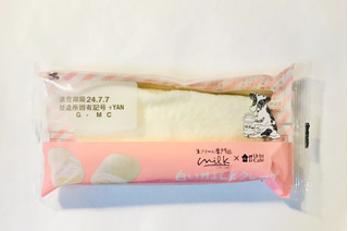 「ローソン Uchi Cafe’ × Milk 白いMILKクレープ」のクチコミ画像 by ゆのみさん