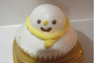 「セブン-イレブン 雪の子ムースケーキ」のクチコミ画像 by キックンさん