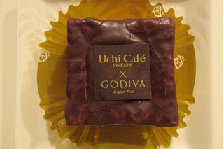 「ローソン Uchi Cafe’ SWEETS × GODIVA ショコラミルフィーユ」のクチコミ画像 by キックンさん