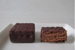 「ロイズ チョコレートウエハース ヘーゼルクリーム」のクチコミ画像 by キックンさん