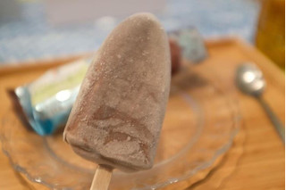 「セブンプレミアム チョコミント氷バー 袋1本」のクチコミ画像 by Yulikaさん