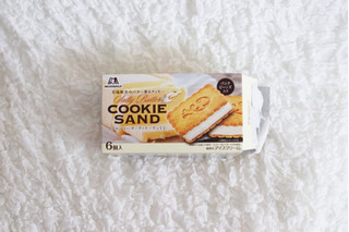 「森永 ソルティバタークッキーサンド 箱6個」のクチコミ画像 by Yulikaさん