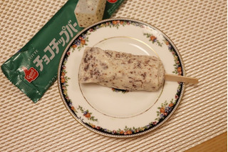 「ロッテ グッドプライス チョコチップバー バニラ味 袋75ml」のクチコミ画像 by Yulikaさん