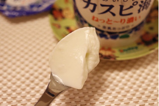 「江崎グリコ おいしいカスピ海 生乳たっぷり カップ400g」のクチコミ画像 by Yulikaさん