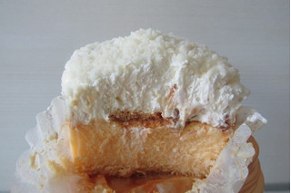 「ローソン スノーバスチー バスク風チーズケーキ」のクチコミ画像 by キックンさん