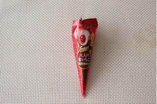 「江崎グリコ ジャイアントコーン 大人の蜜いちご 袋130ml」のクチコミ画像 by Yulikaさん