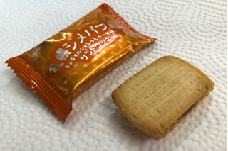 「森永製菓 るるぶサンドクッキー 札幌シメパフェ味 箱8個」のクチコミ画像 by SANAさん