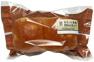 新発売のコンビニパン：ローソン「まちかど厨房　鶏からタルタルソース　コッペパン」ほか