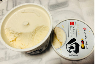 「小島屋乳業製菓 謹製 なめらかごまアイス 白 カップ1個」のクチコミ画像 by シナもンさん