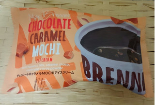 「セブン-イレブン マックス ブレナー チョコレートキャラメルMOCHIアイスクリーム 袋115ml」のクチコミ画像 by みにぃ321321さん