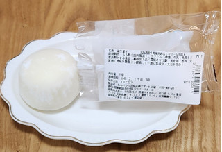 「セブン-イレブン 北海道産牛乳使用 みるくクリーム大福」のクチコミ画像 by みにぃ321321さん