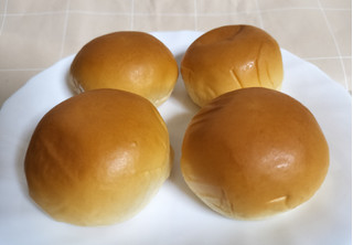 「ヤマザキ 薄皮 バナナクリームパン 袋4個」のクチコミ画像 by ゆるりむさん