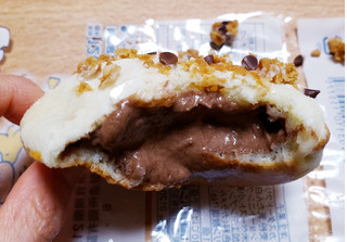 「ローソン SNOOPYのもちぷよ チョコチップクッキー味」のクチコミ画像 by はまポチさん