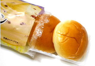 「ヤマザキ 薄皮 レーズンカスタードクリームパン 袋5個」のクチコミ画像 by つなさん