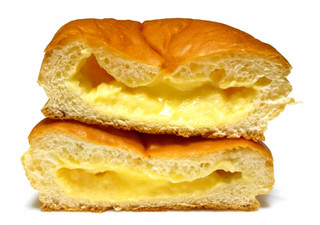 「ヤマザキ 牛乳と卵のカスタードクリームパン」のクチコミ画像 by つなさん