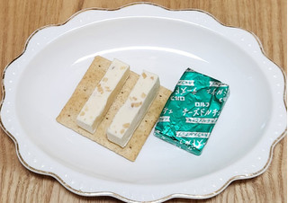 「宝幸 ロルフ 小さなご褒美 チーズドルチェ キャラメルナッツ 袋14g×4」のクチコミ画像 by みにぃ321321さん