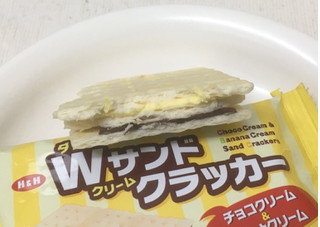 「エイチアンドエイチトレーディング Wクリームサンドクラッカー チョコクリーム＆バナナクリーム 袋6個」のクチコミ画像 by レビュアーさん