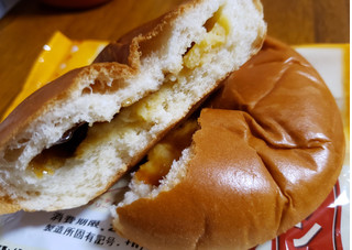 「神戸屋 神戸屋エクシード 神戸プリンクリームパン 袋1個」のクチコミ画像 by はまポチさん