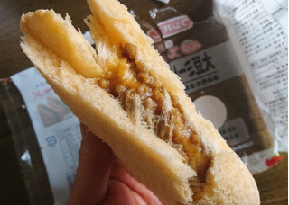 「フジパン ベジスナックサンド 大豆ミートのキーマカレー 袋2個」のクチコミ画像 by もぐりーさん