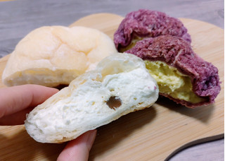 「ローソン Uchi Cafe’ ホボクリム ほぼほぼクリームのシュー キャラメル」のクチコミ画像 by ぽぽやさん