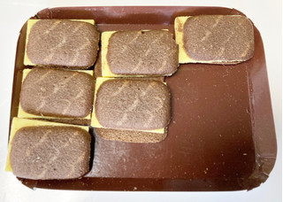 「ブルボン ショコラブランチュールチョコバナナ 箱9個」のクチコミ画像 by コーンスナック好きさん