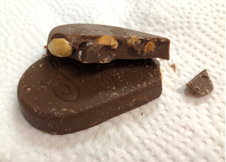 「不二家 ハートチョコレート ピーナッツ 袋1枚」のクチコミ画像 by SANAさん