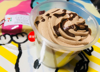 「セブン-イレブン チョコホイップのミルクプリン」のクチコミ画像 by シナもンさん