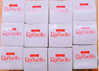 「日本フェレロ Raffaello 箱3個」のクチコミ画像 by nag～ただいま留守にしております～さん