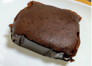「ファミリーマート ファミマルBakery 濃い味ショコラケーキ」のクチコミ画像 by はるなつひさん