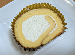 「セブン-イレブン ふんわりロールケーキ」のクチコミ画像 by はるなつひ12月中旬まで平日お休みしますさん