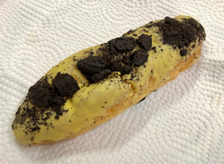 「オランジェ オレオクッキー＆バナナクリームのエクレア 袋1個」のクチコミ画像 by SANAさん