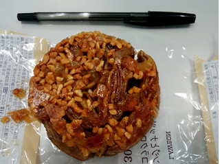「ローソン オレンジとナッツのショコラクロッカン」のクチコミ画像 by ふじつぼだんきさん
