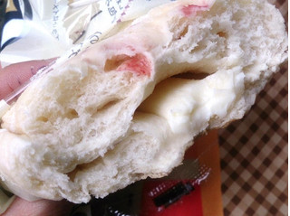 「Pasco クリームチーズクランベリー 袋1個」のクチコミ画像 by レビュアーさん
