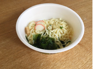 「エースコック ぶっかけわかめうどん カップ111g」のクチコミ画像 by ヘルシーさん