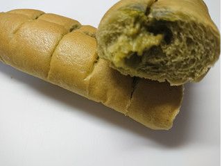 「ローソン ちぎれる抹茶あずきクリームフランスパン」のクチコミ画像 by レビュアーさん