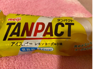 「明治 TANPACT アイスバー レモンヨーグルト味 袋81ml」のクチコミ画像 by 好物は栗さん