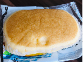 「Pasco ＆Green 豆乳チーズ蒸しケーキ 袋1個」のクチコミ画像 by いもんぬさん