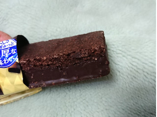 「ブルボン 濃厚チョコブラウニー 袋1個」のクチコミ画像 by レビュアーさん