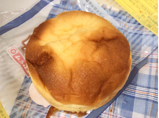 「ヤマザキ バスクチーズケーキ風パン 袋1個」のクチコミ画像 by やにゃさん