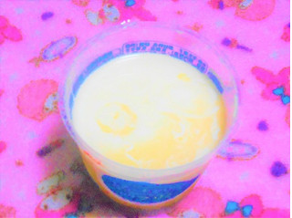 「江崎グリコ とろ～りクリームonプリン カップ210g」のクチコミ画像 by tibihiromiさん