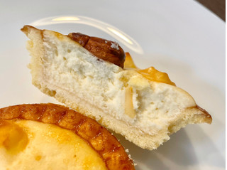 「ファミリーマート バター香る焼きチーズタルト 4種のチーズ使用」のクチコミ画像 by やにゃさん