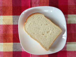 「セブンゴールド 金の食パン 厚切り 袋2枚」のクチコミ画像 by PINGUKUNさん