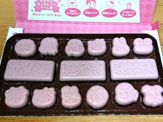 高評価】不二家 ペコ×サンリオいちごパーティーチョコレートの 高評価】不二家 ペコ×サンリオいちごパーティーチョコレートの