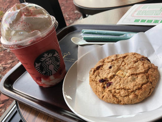 「スターバックス ＃STRAWBERRYVERYMUCHFRAPPUCCINO＿＿RED」のクチコミ画像 by タイくんさん