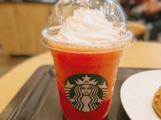 「スターバックス ＃STRAWBERRYVERYMUCHFRAPPUCCINO＿＿RED」のクチコミ画像 by すん♀さん
