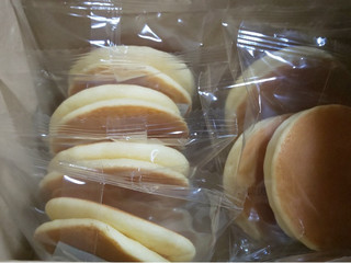 「ローヤル製菓 バター風味のパンケーキ 袋2枚×10」のクチコミ画像 by みほなさん